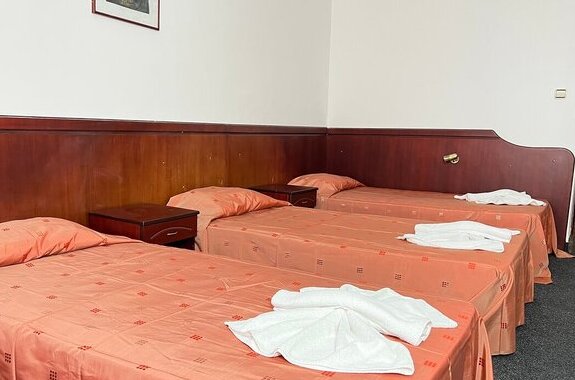 Далия Гарден